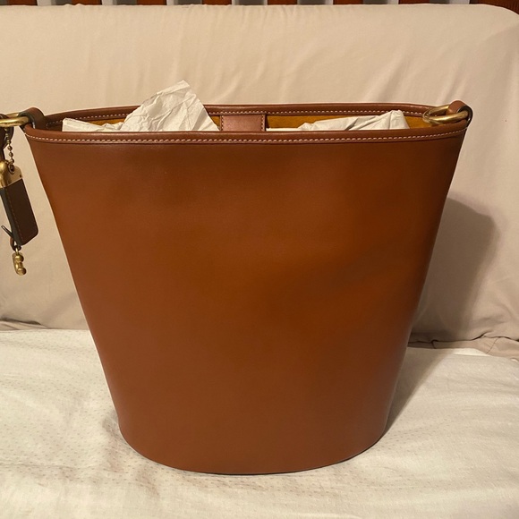 Coach Dakota Bucket Bag in Saddle - Picture 2 of 8